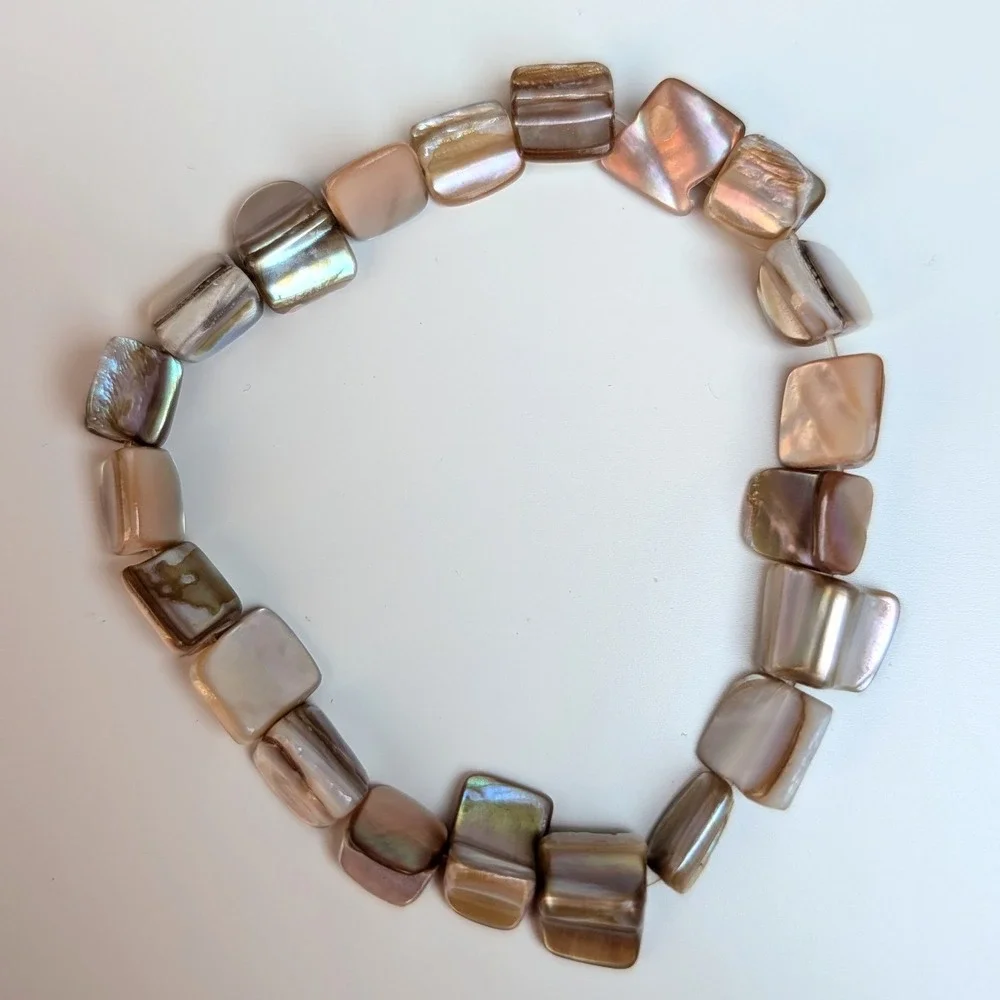 Iridescent Mother of Pearl Shell Square Bead Stretch Bracelet‎ Brown Tan 9 Inch